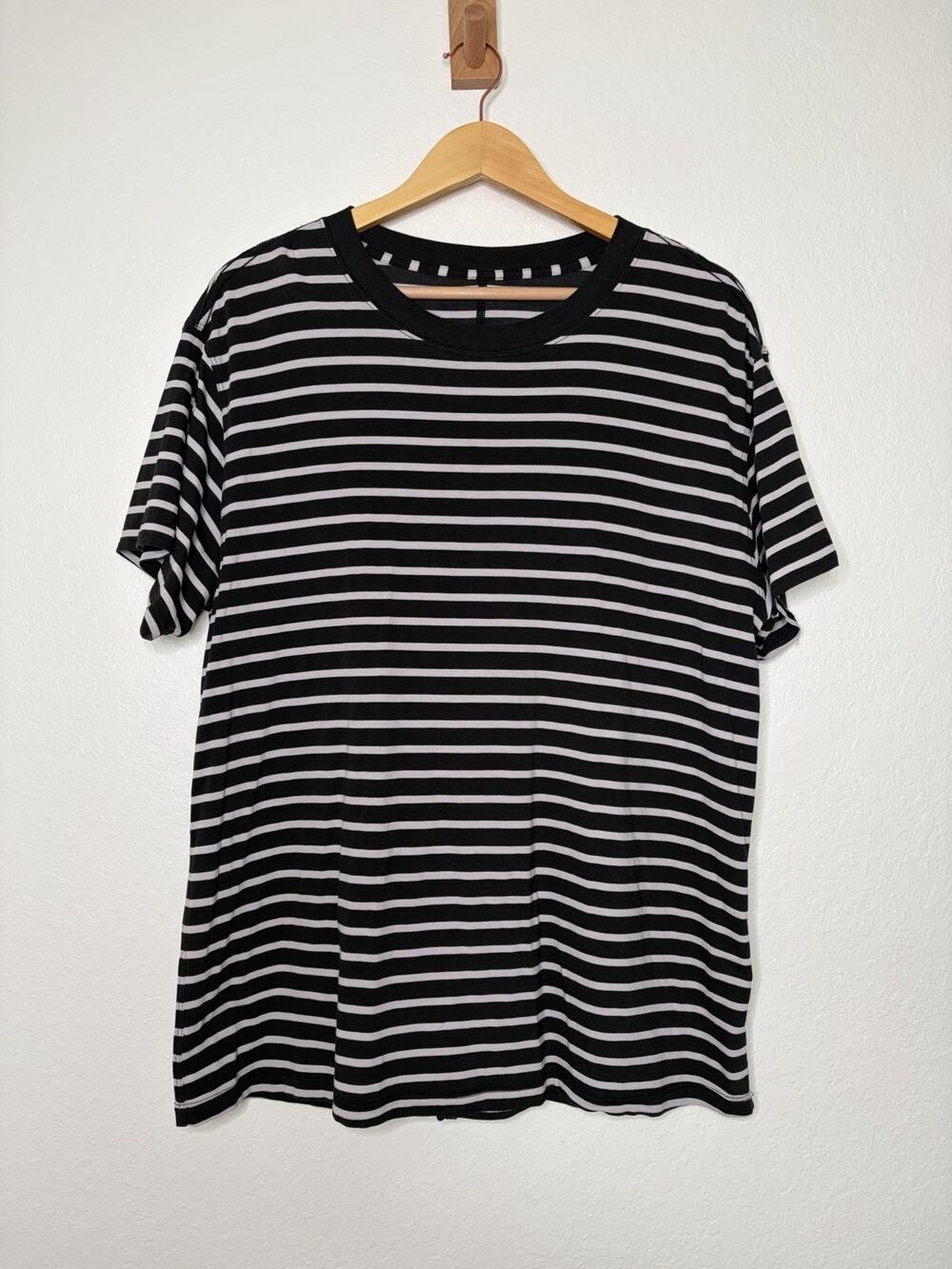 Lululemon All Yours Tee in Yachtie Stripe Black White Print Women's Size 12